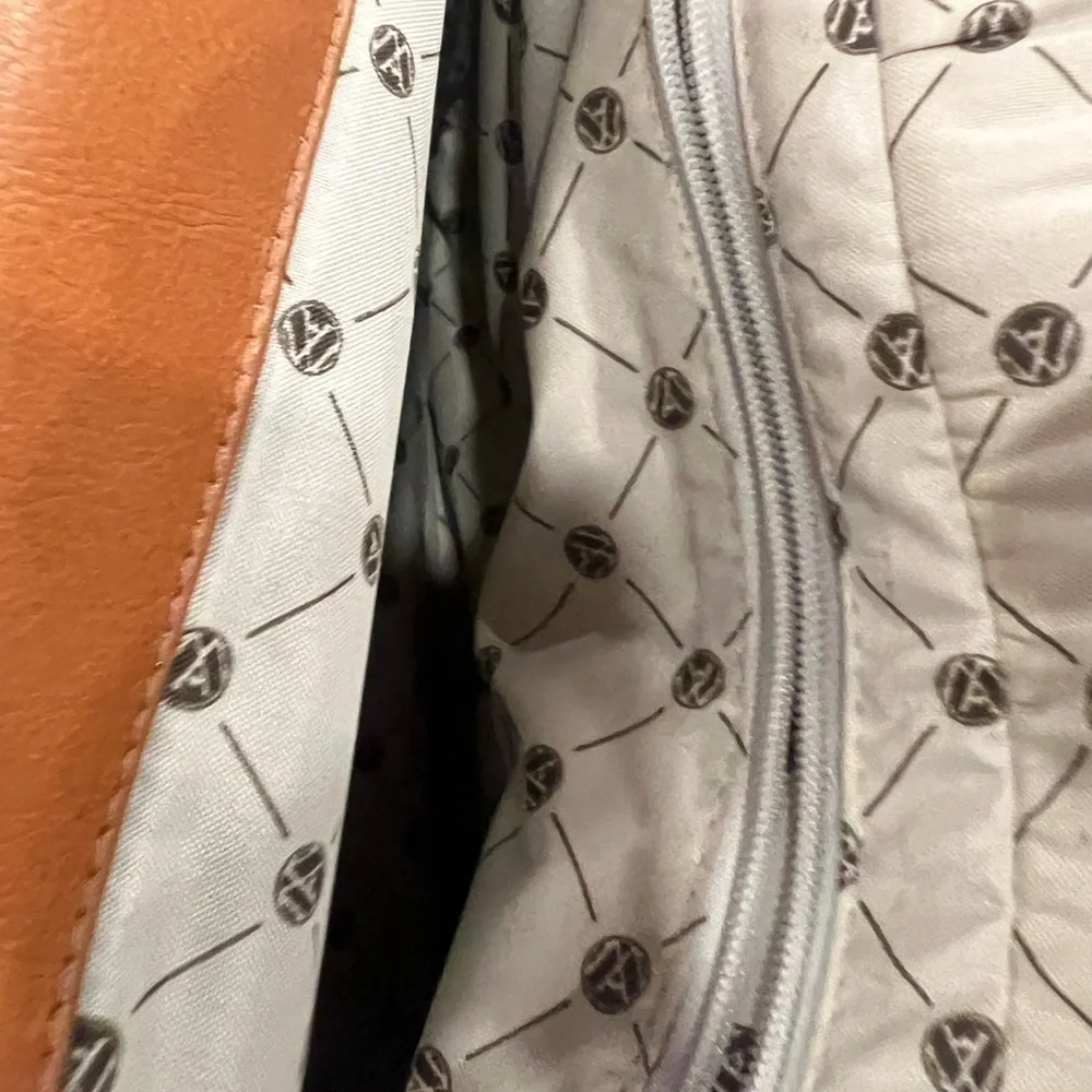 Andrew Phillips Vaqueta Napa laptop bag in used condition
